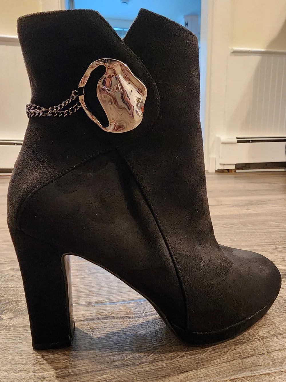 IMPO Black Suede Ankle Boots Silver Hardware Block Heel 7.5